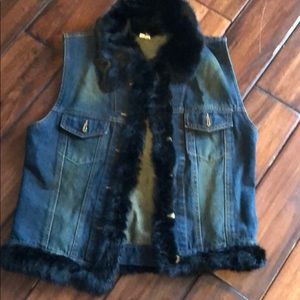 Jean vest for trimmed